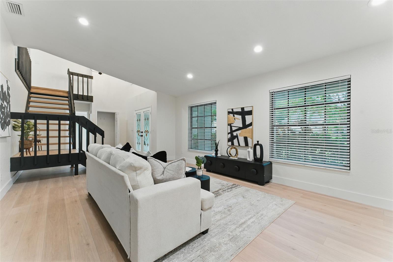 2272 ADAM CT
