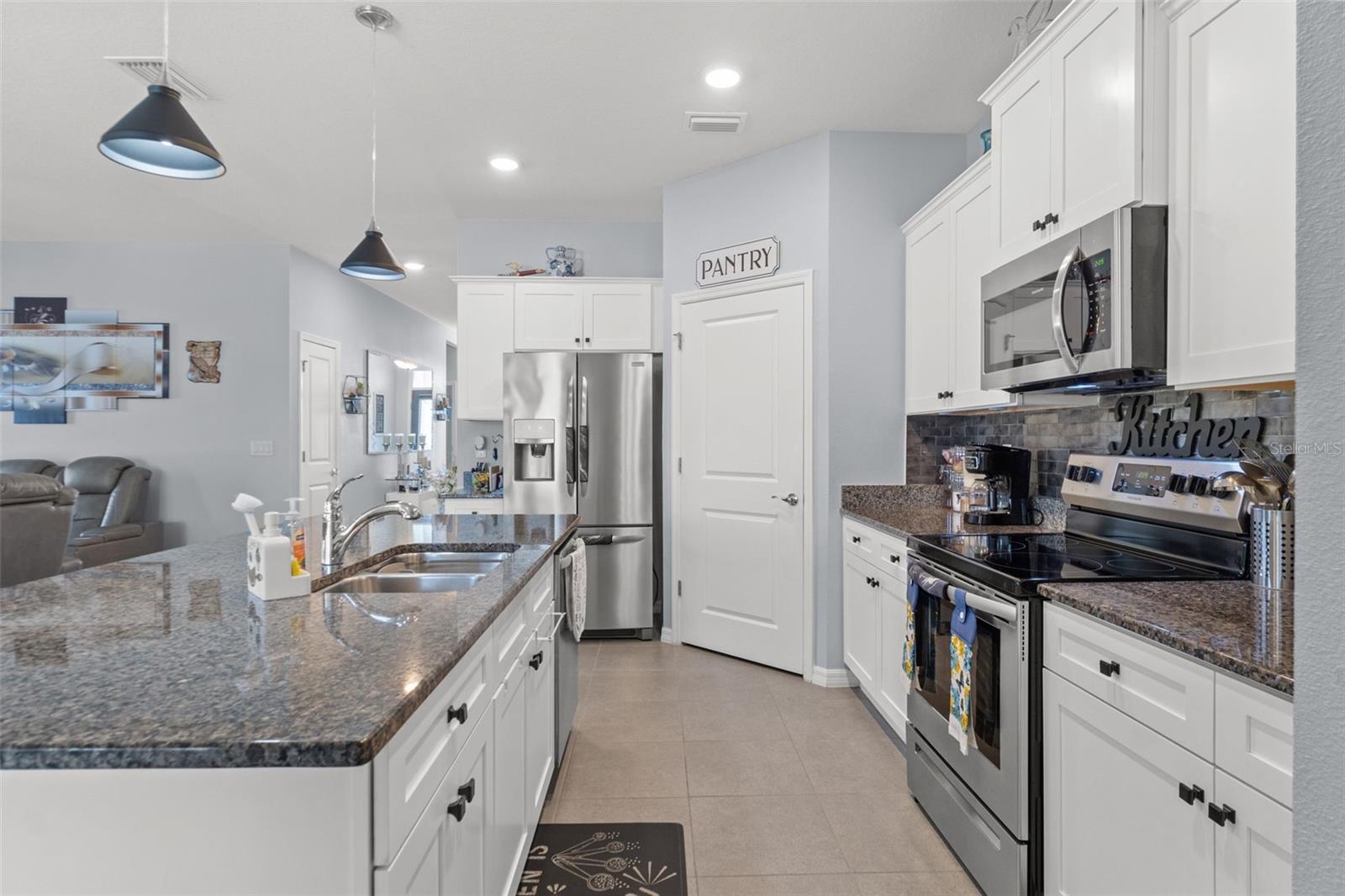 13301 WATERLEAF GARDEN CIR