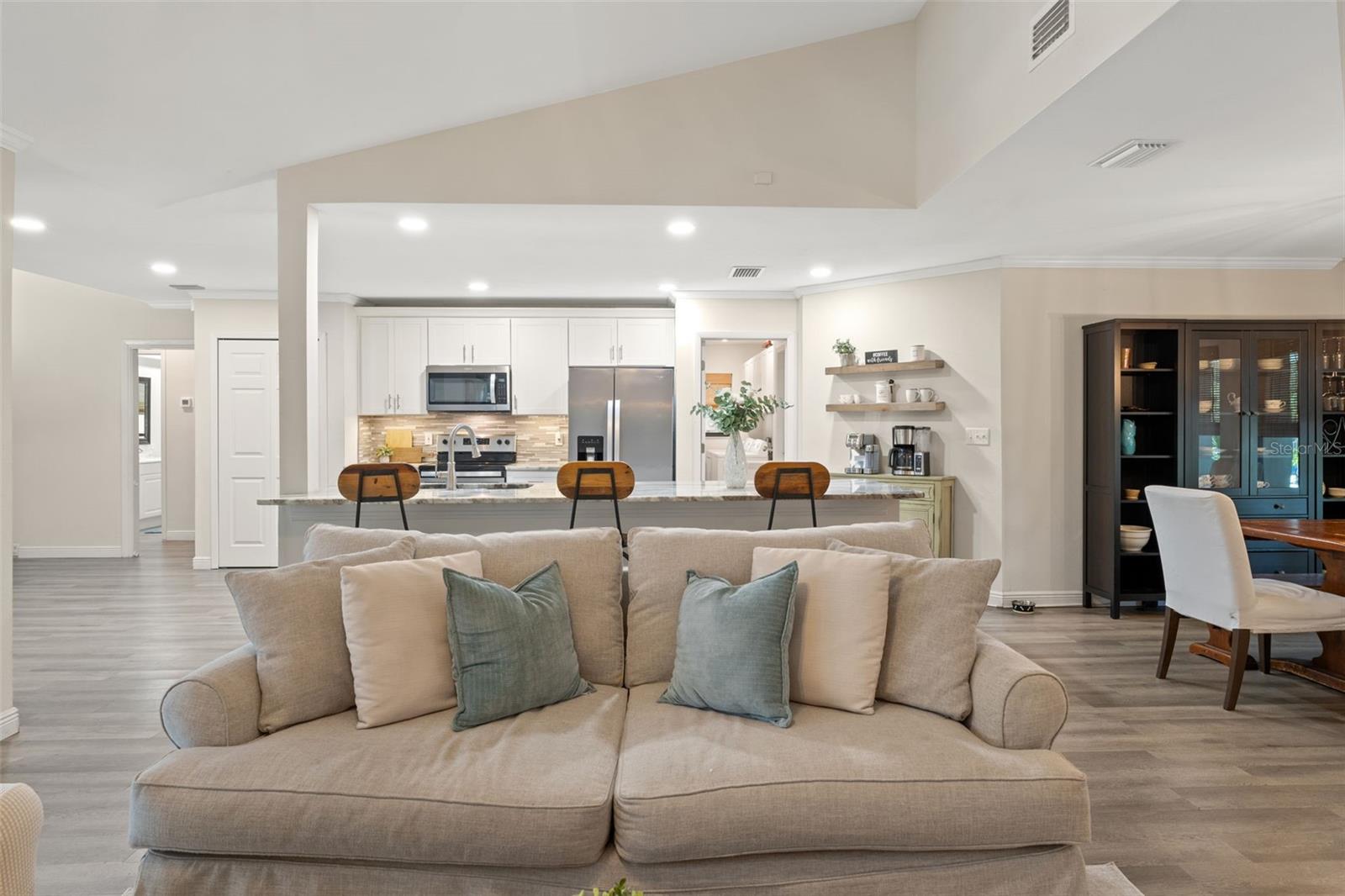 39 BISHOP CREEK DR