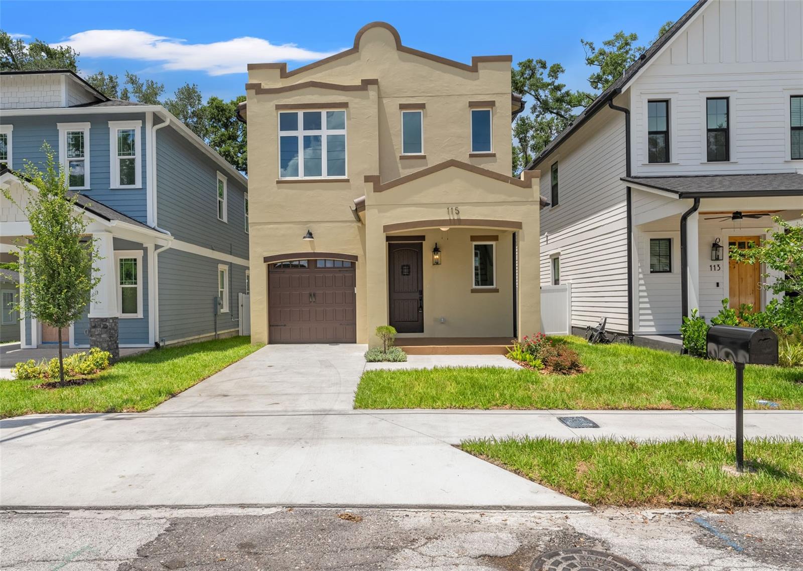 115 W HIAWATHA ST