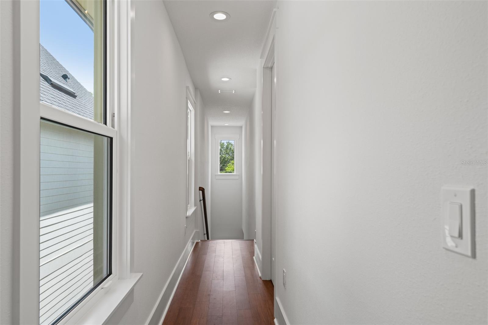 115 W HIAWATHA ST