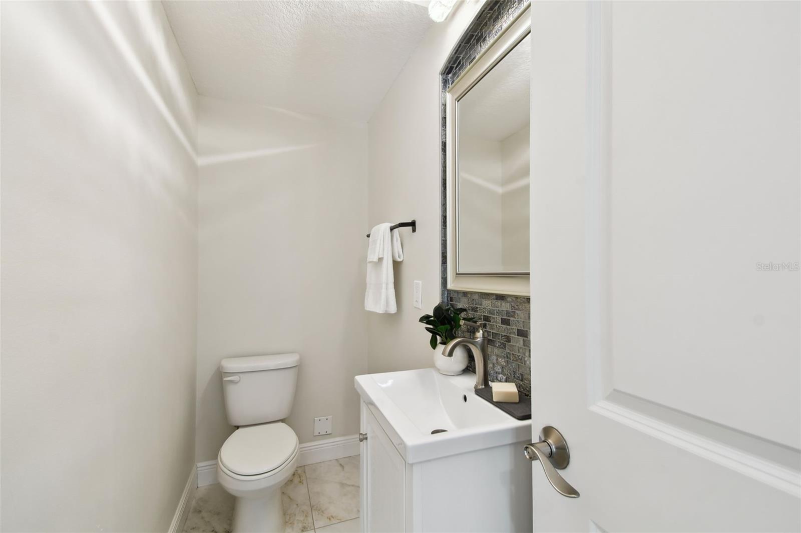 2405 W NORTH B ST #1