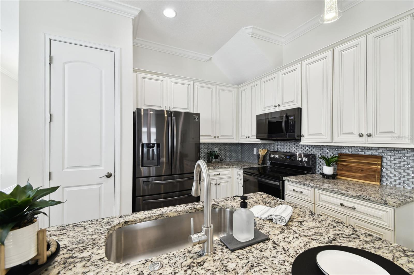 2405 W NORTH B ST #1