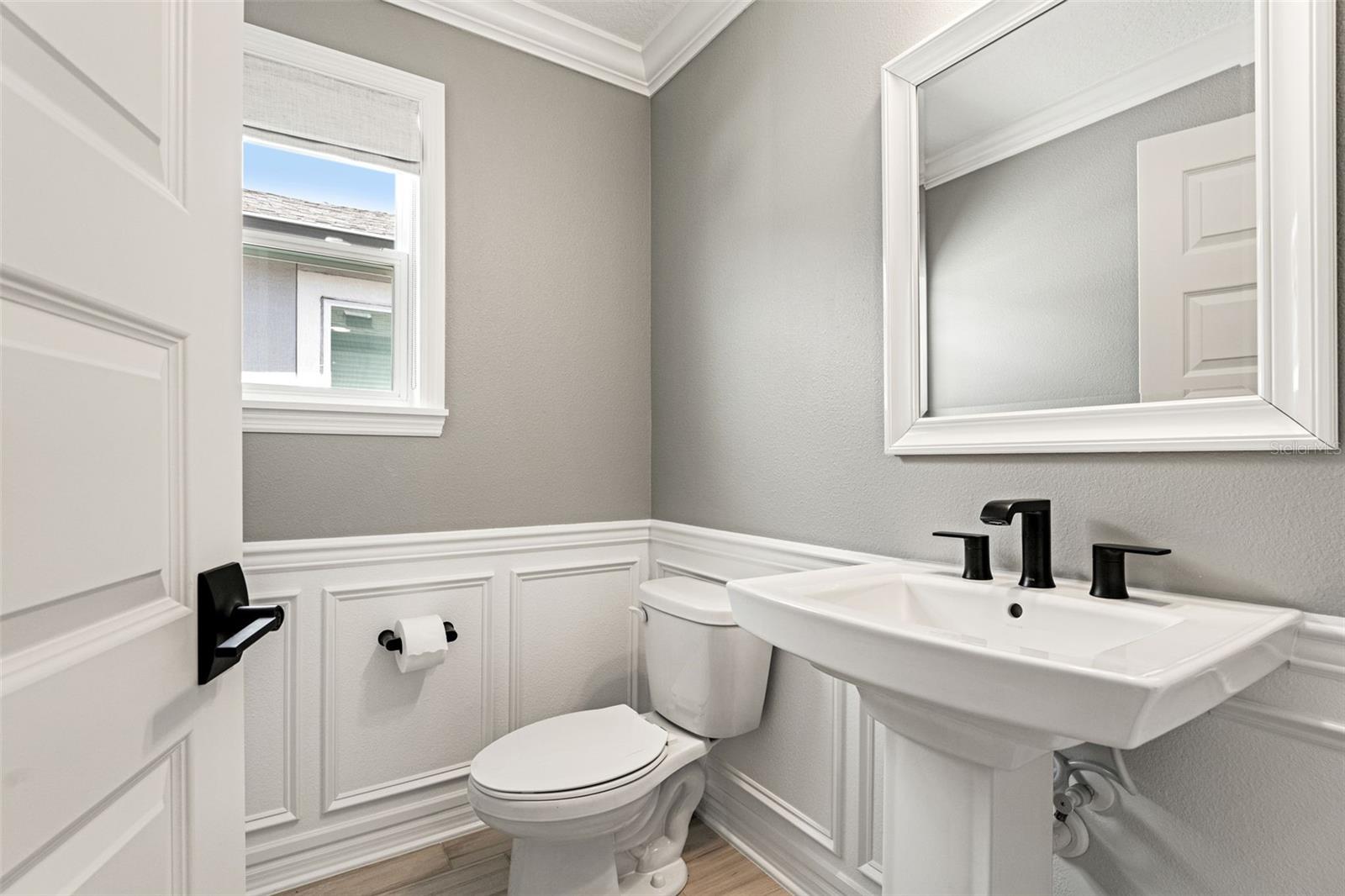 7819 NOTCHED PINE BND