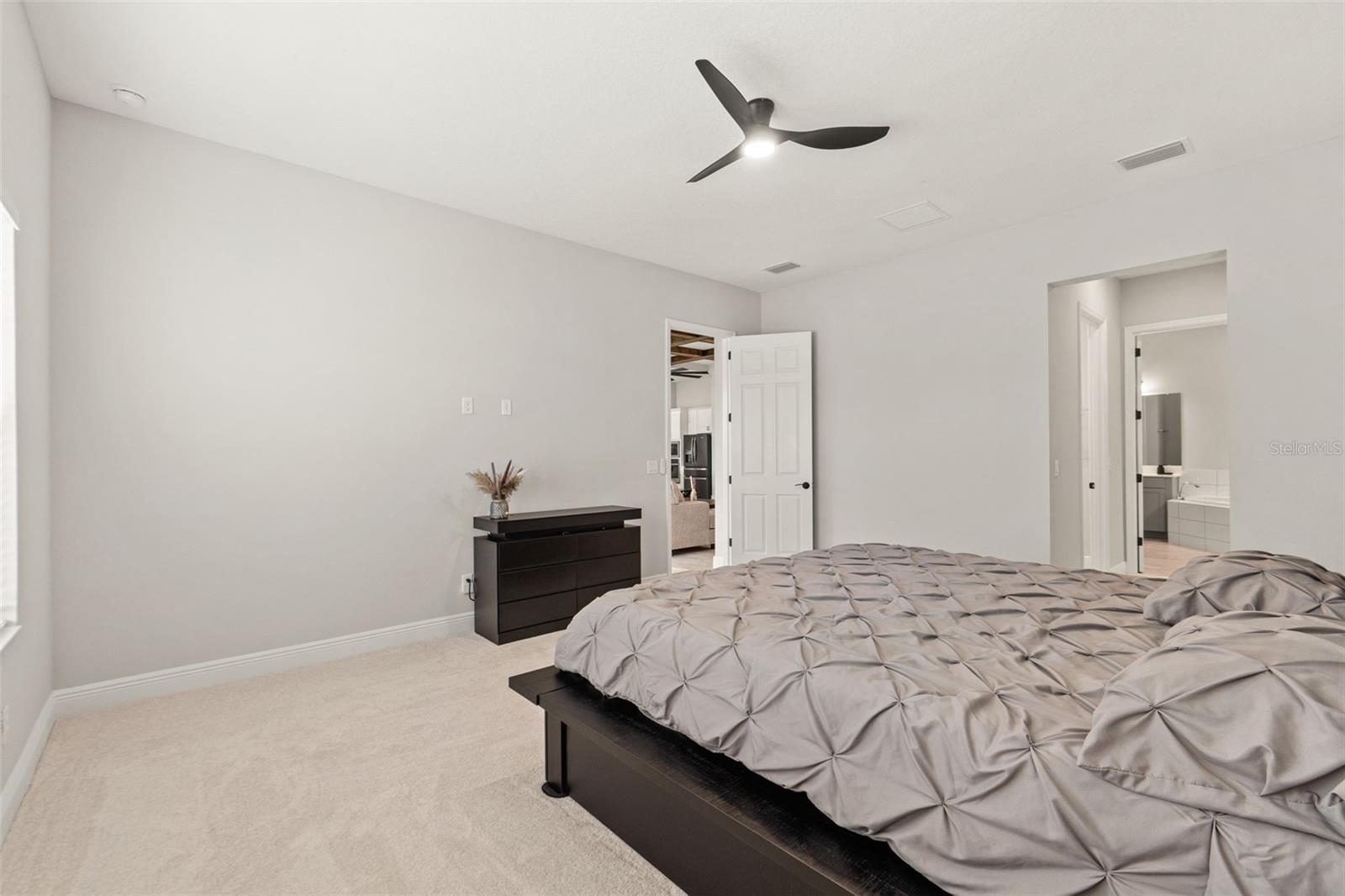 10989 RUSTIC TIMBER LOOP