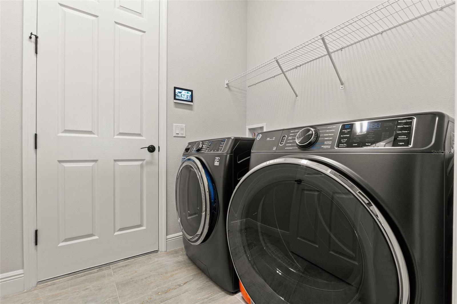 10989 RUSTIC TIMBER LOOP