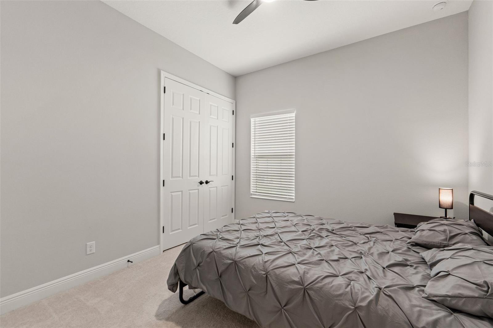 10989 RUSTIC TIMBER LOOP