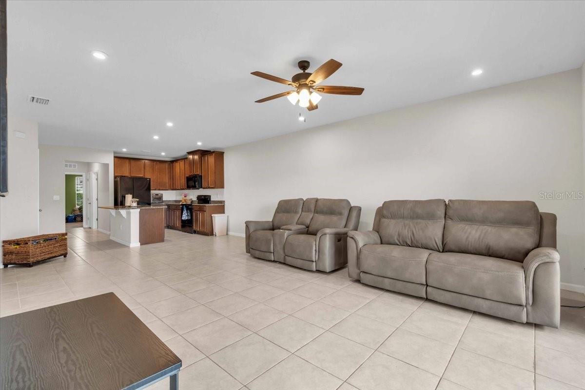 18184 TURNING LEAF CIR