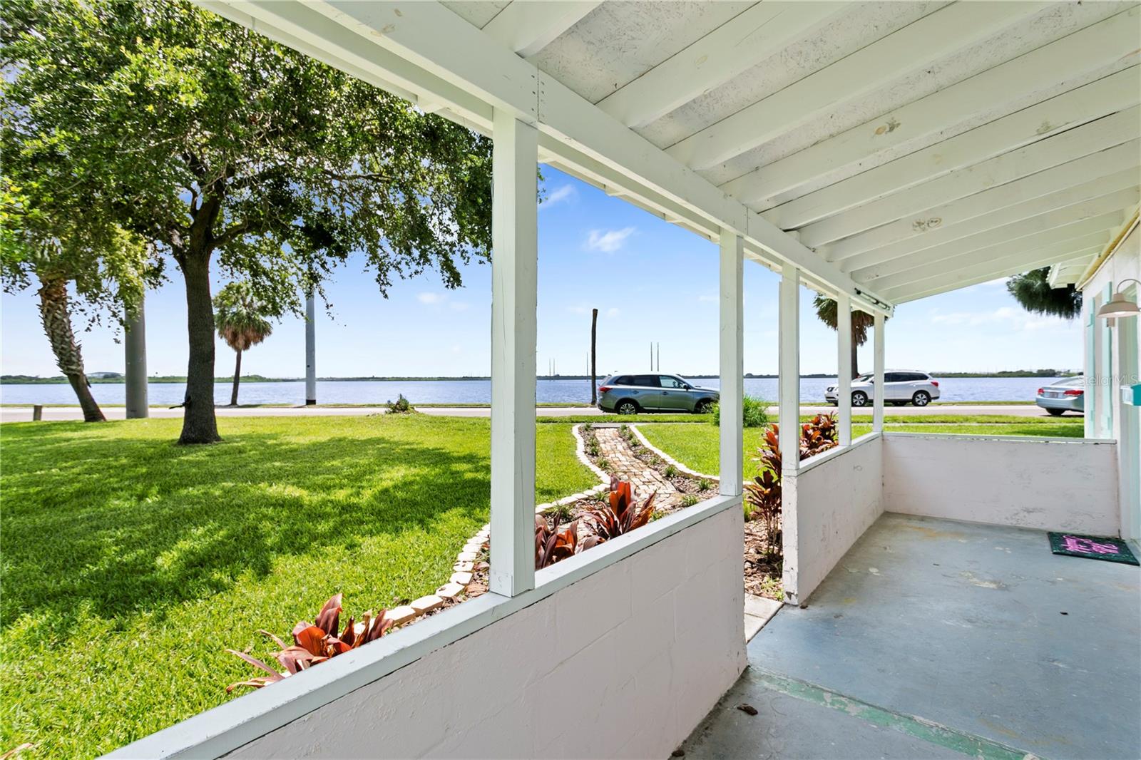 1301 S BERMUDA BLVD #A