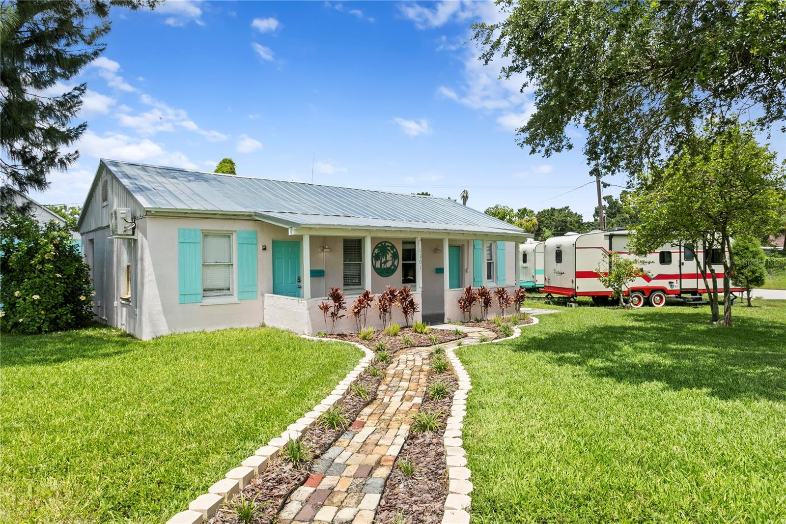 1301 S BERMUDA BLVD #A