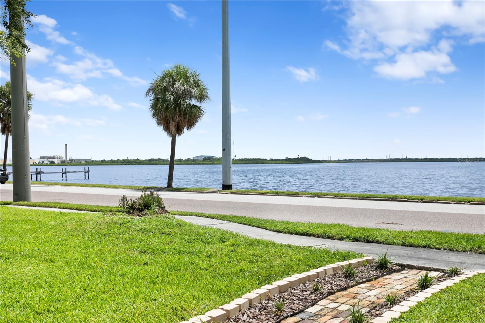 1301 S BERMUDA BLVD #A