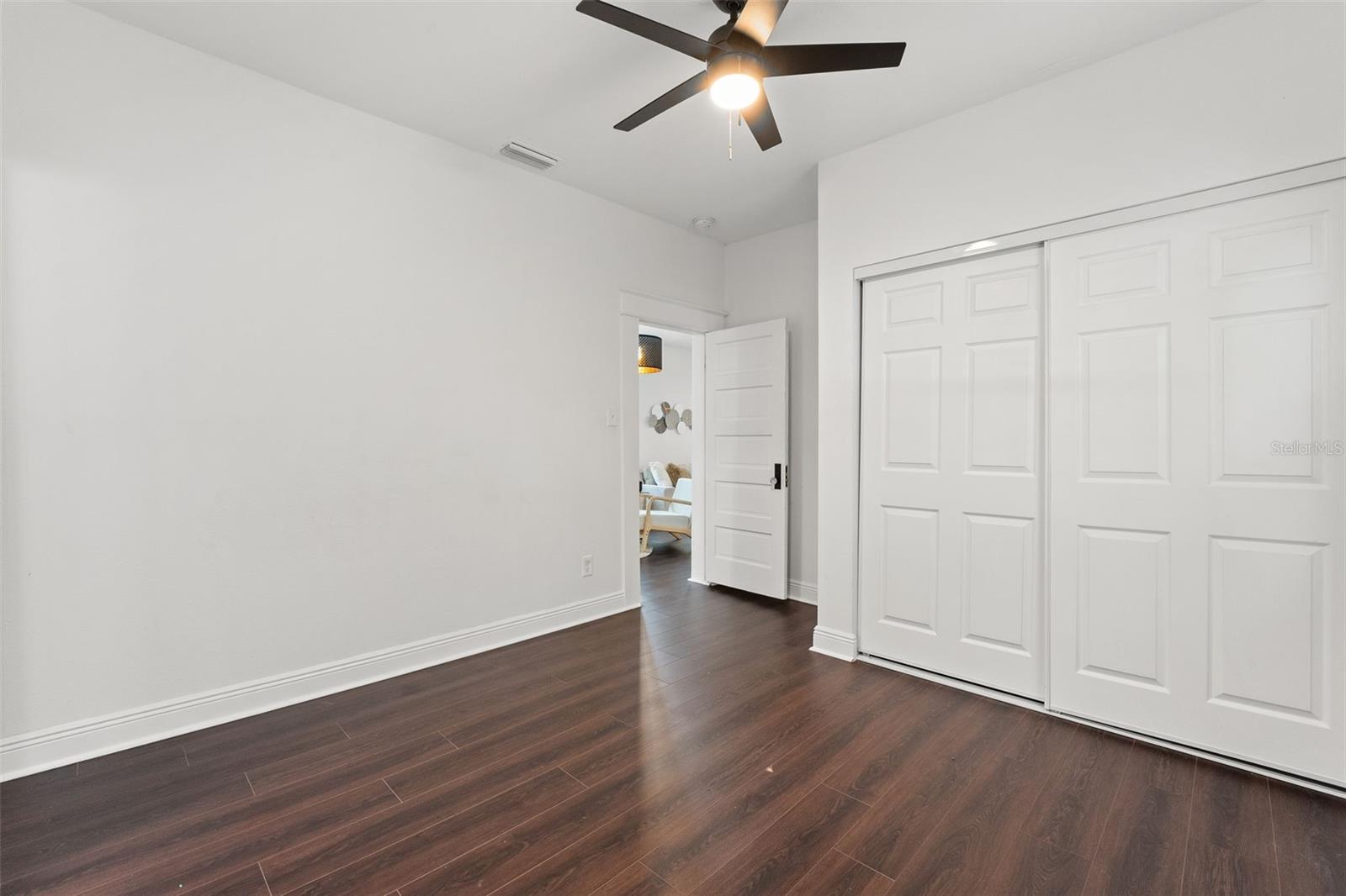 1205 E 33RD AVE
