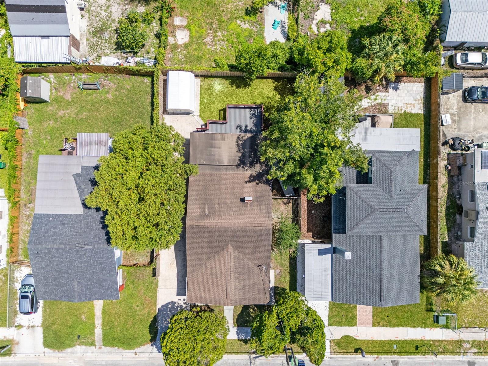 1205 E 33RD AVE