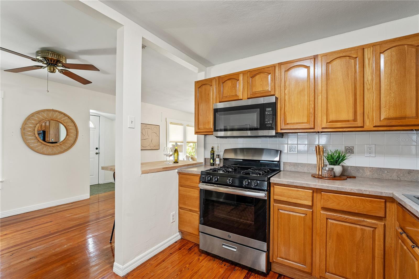 1008 W POWHATAN AVE
