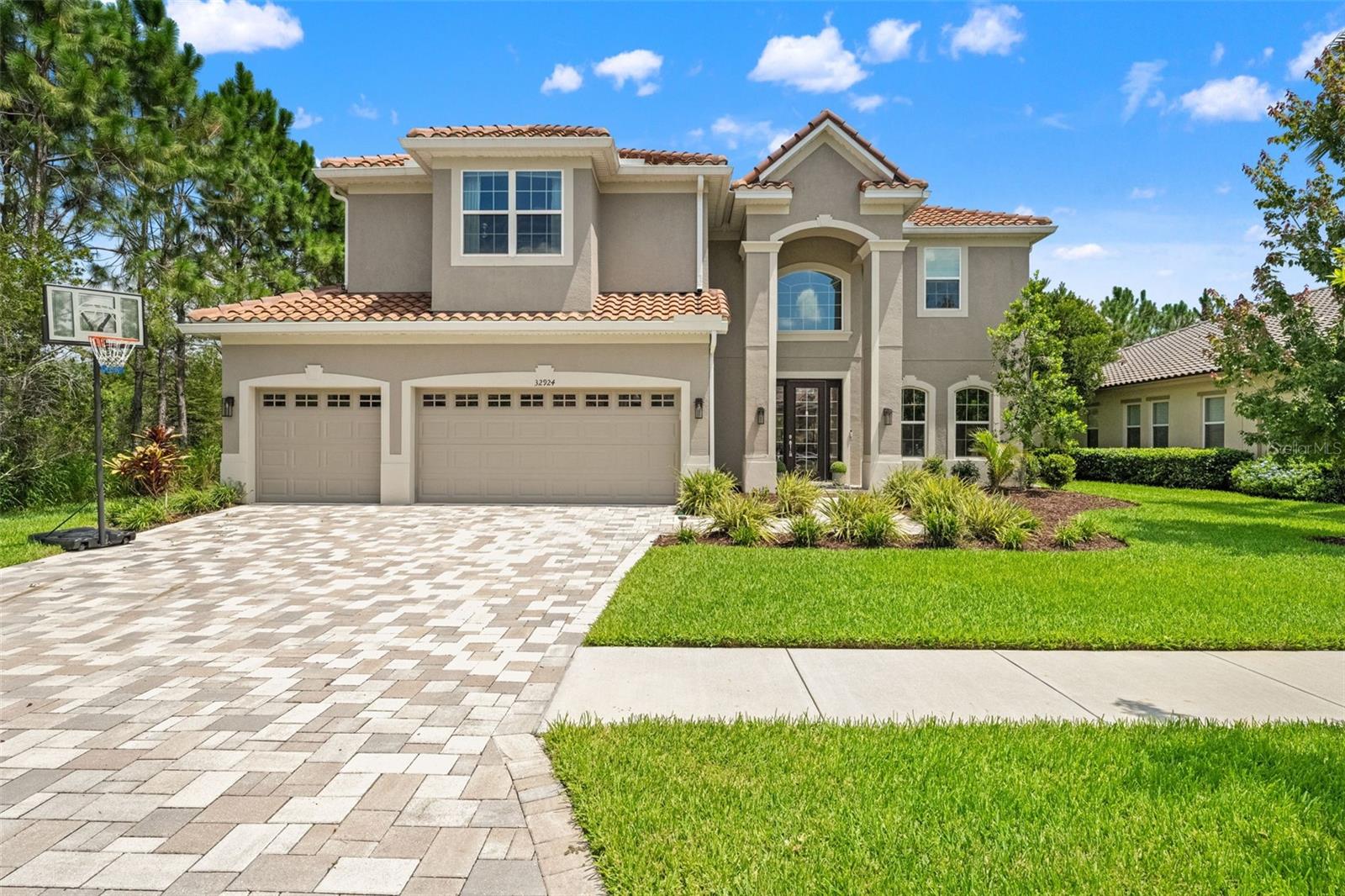 32924 ESTATE GARDEN DR