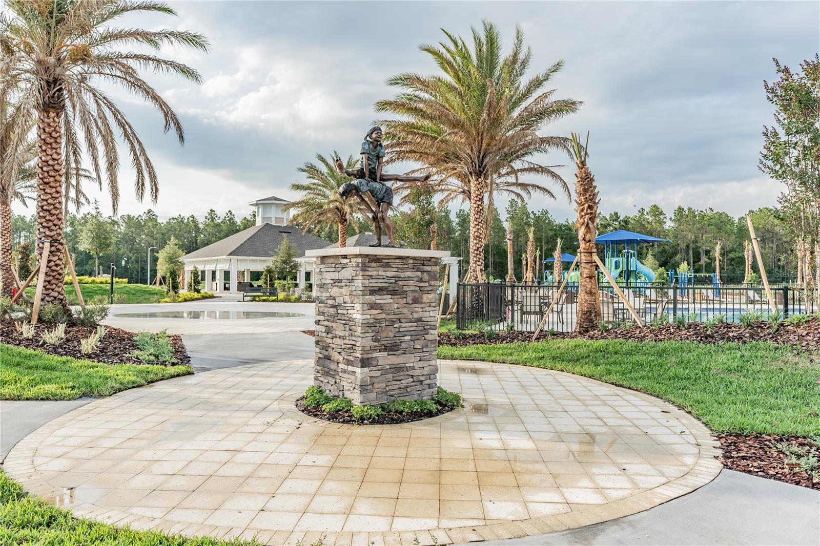 32924 ESTATE GARDEN DR