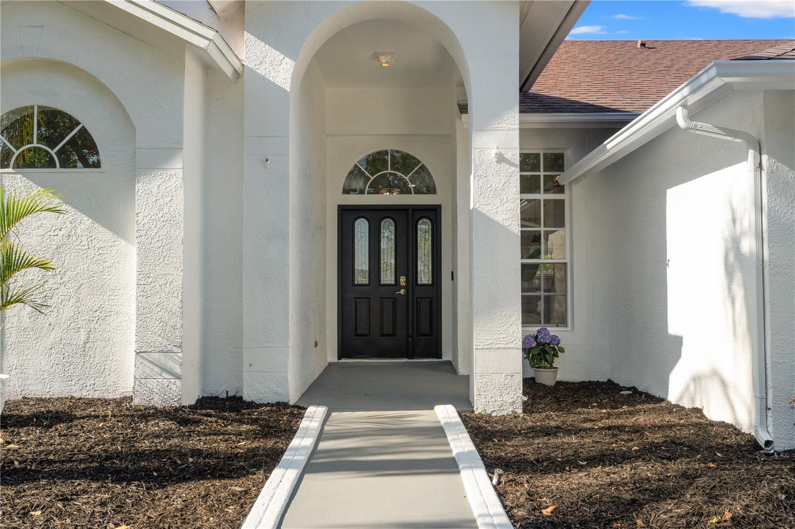1608 LEDGESTONE DR