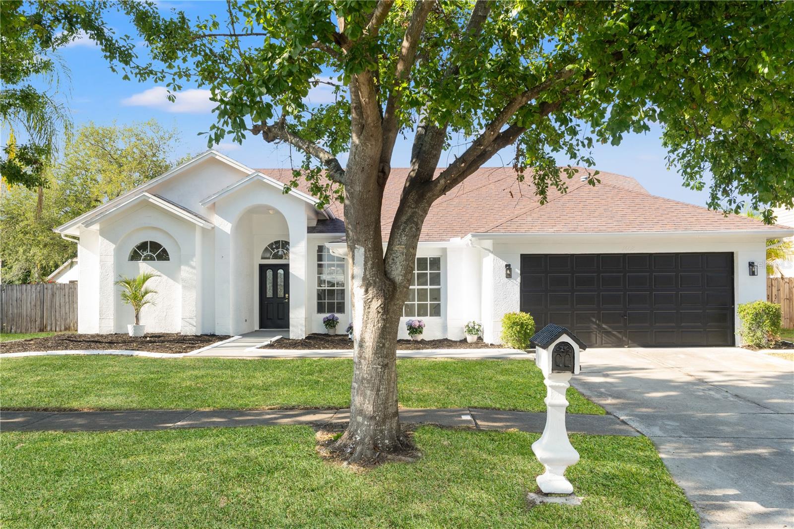 1608 LEDGESTONE DR