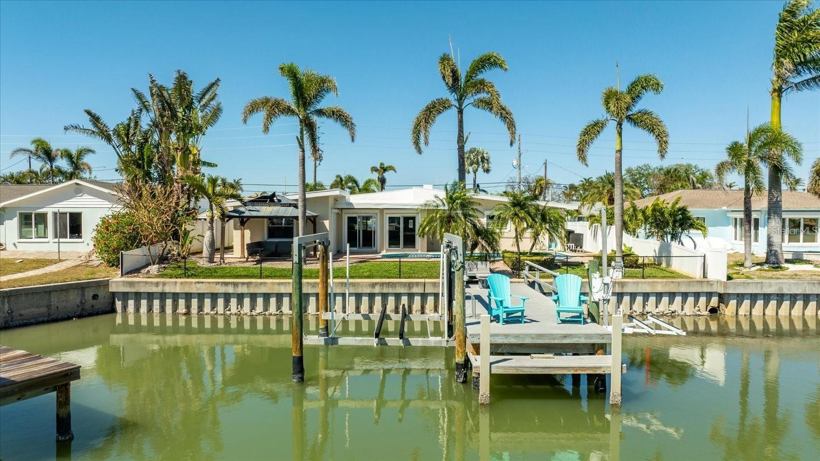 7870 CAUSEWAY BLVD S