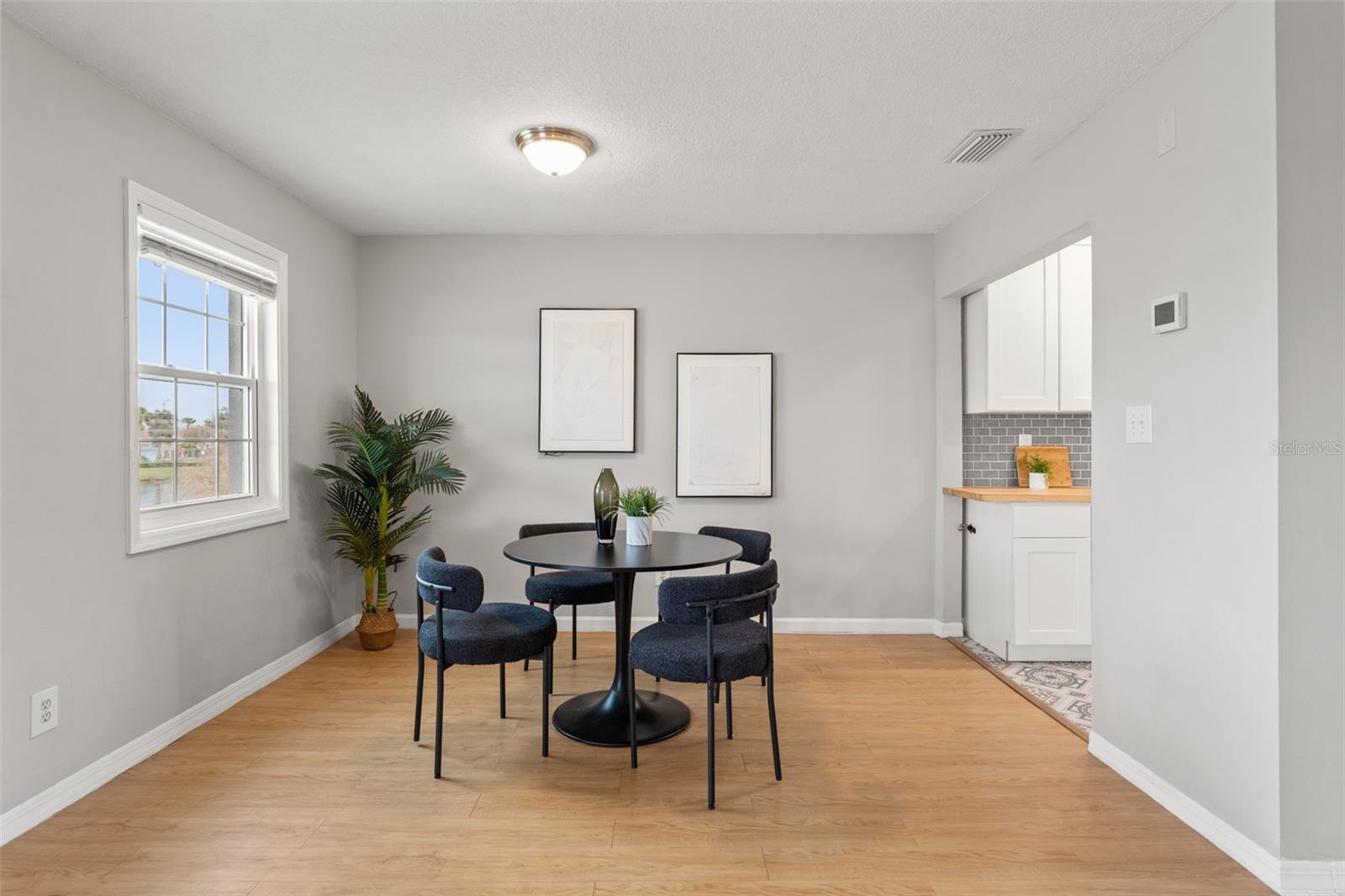 209 SEAHORSE DR SE #D