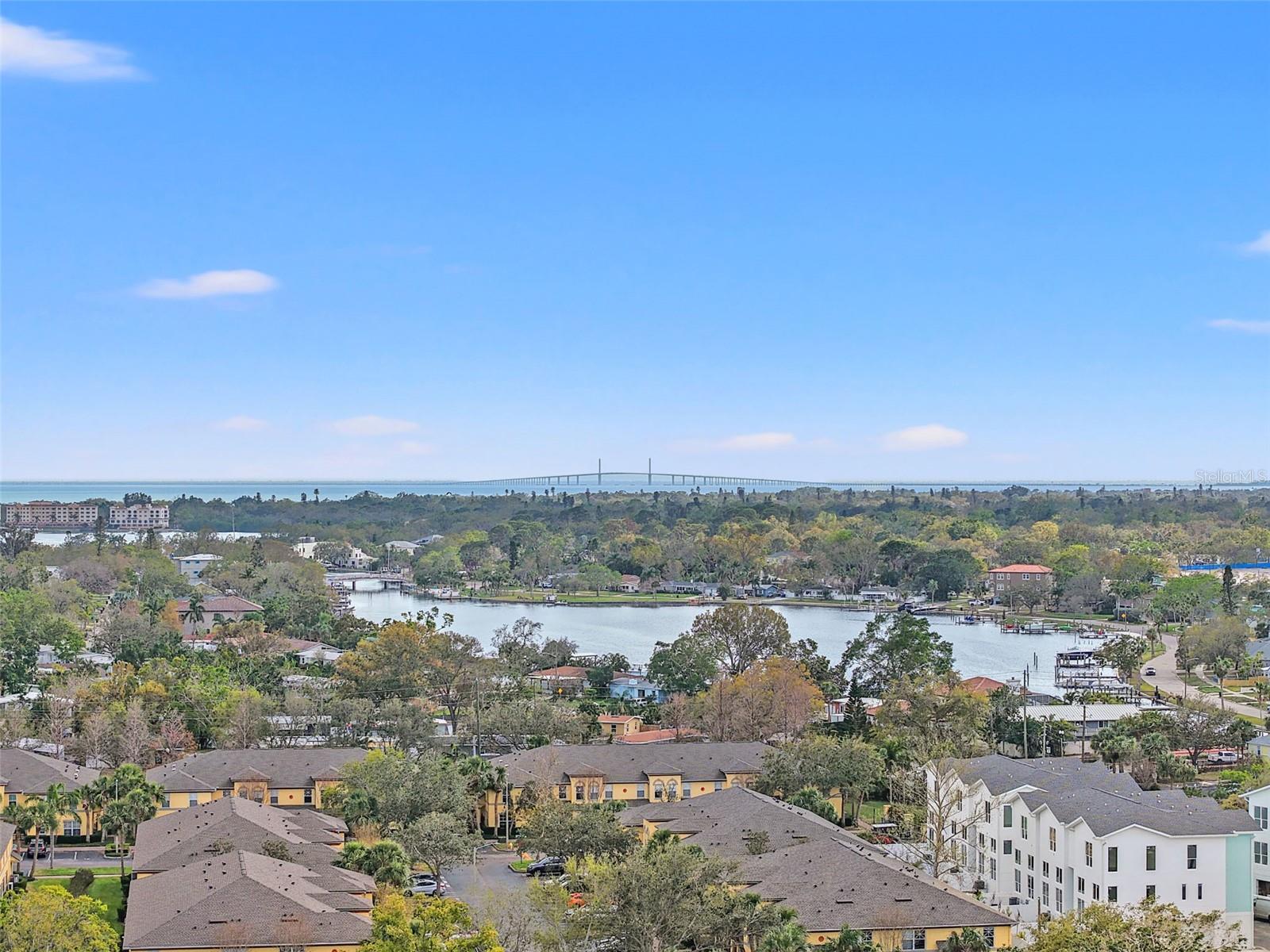 209 SEAHORSE DR SE #D