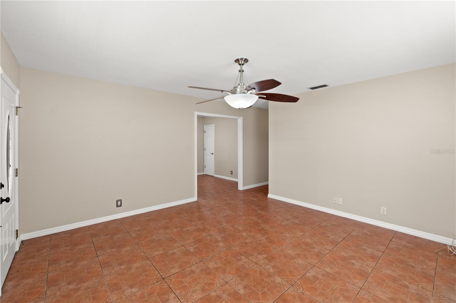 3015 W KATHLEEN ST