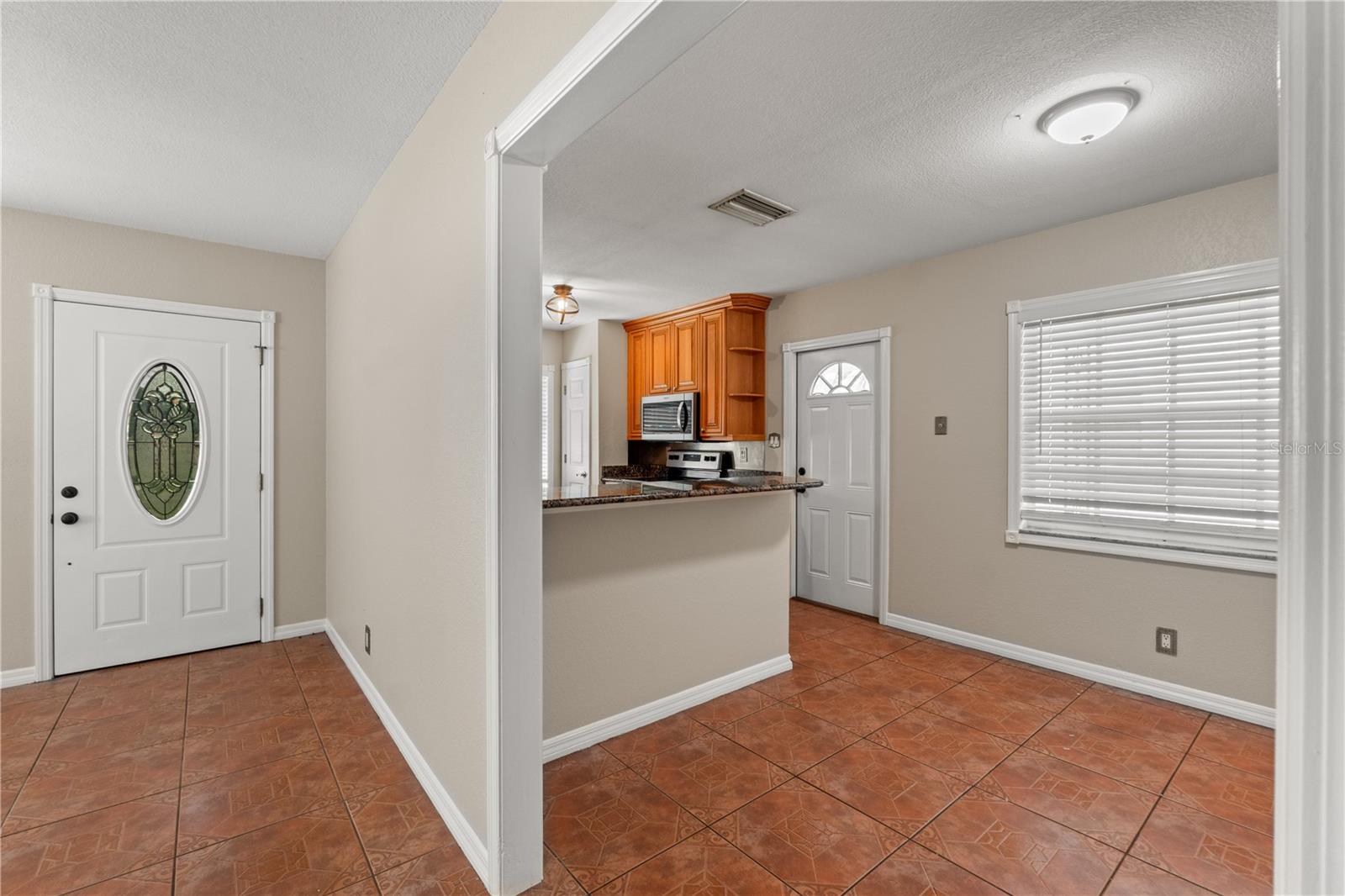 3015 W KATHLEEN ST