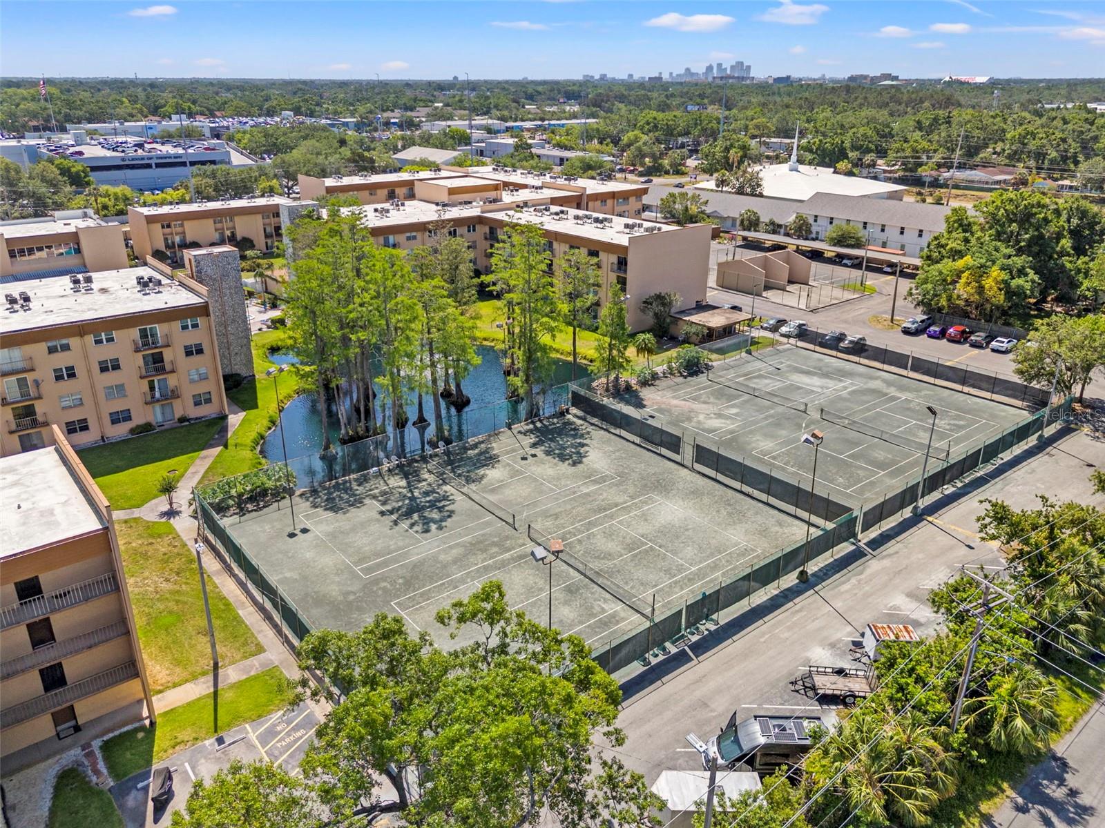 5820 N CHURCH AVE #326