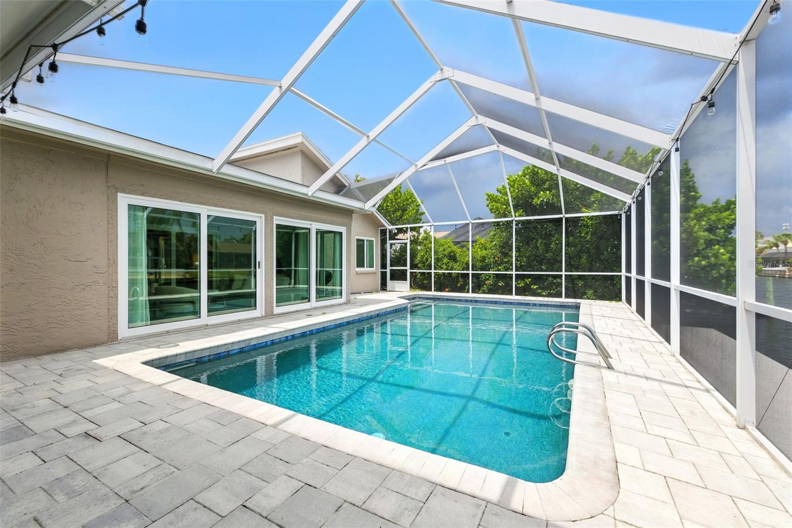 6109 SCHOONER WAY