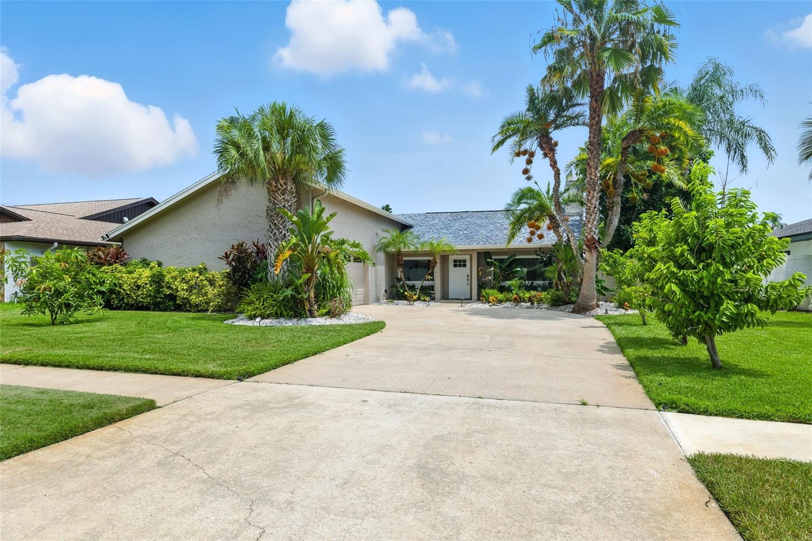 6109 SCHOONER WAY