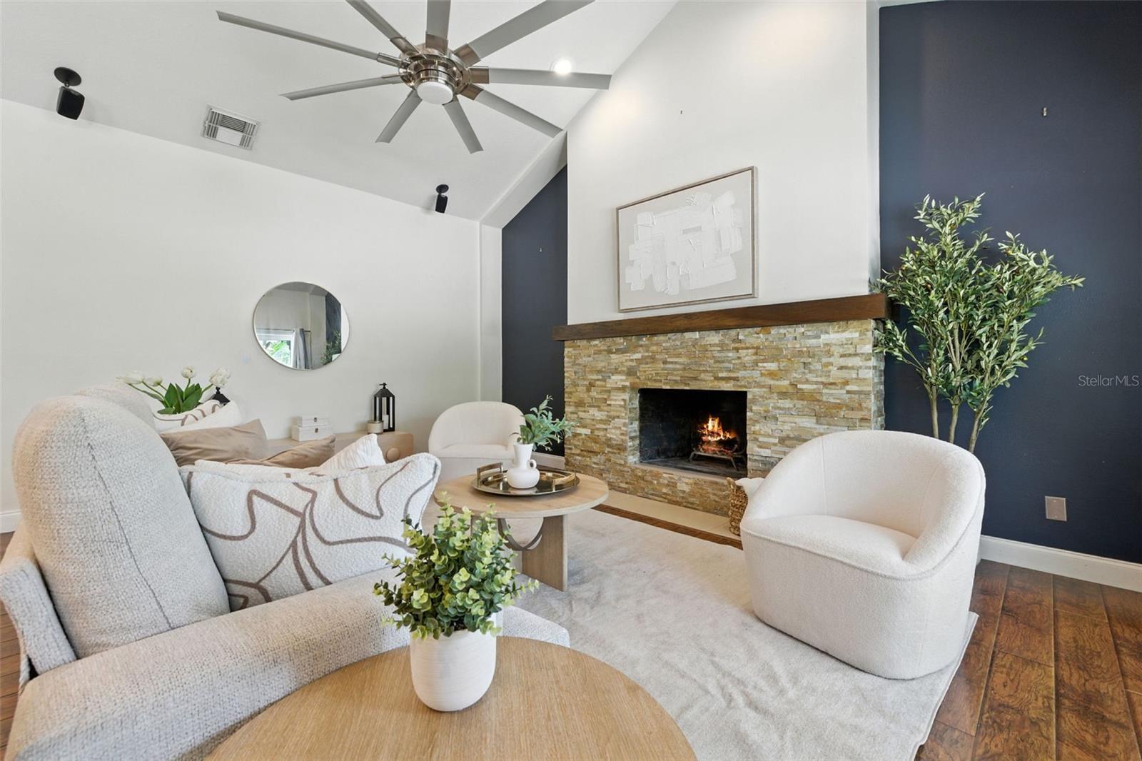 6109 SCHOONER WAY