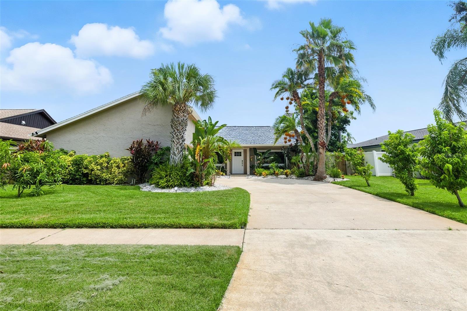 6109 SCHOONER WAY