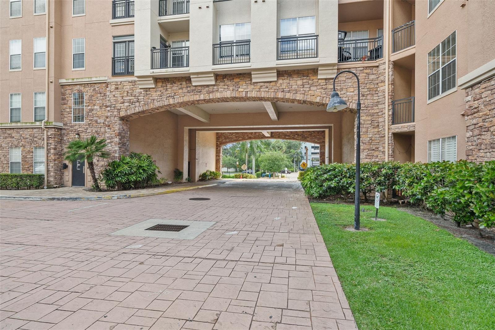 4221 W SPRUCE ST #2423