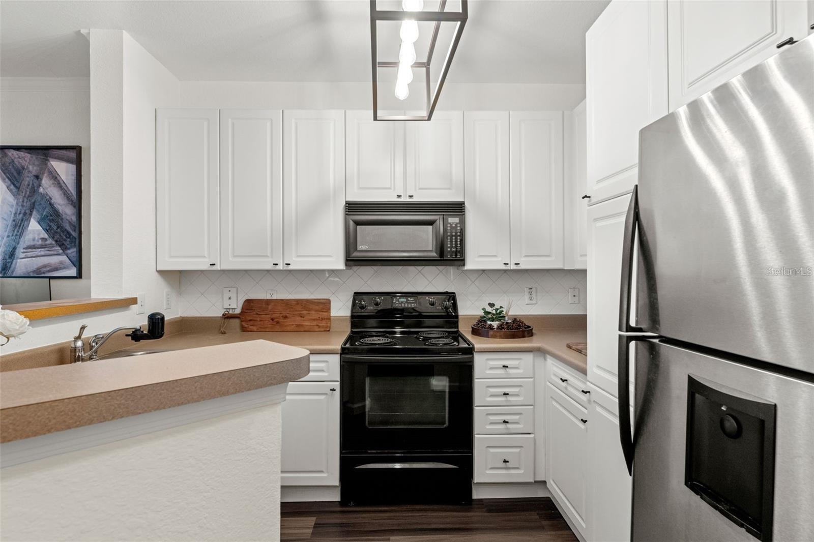 4221 W SPRUCE ST #2423