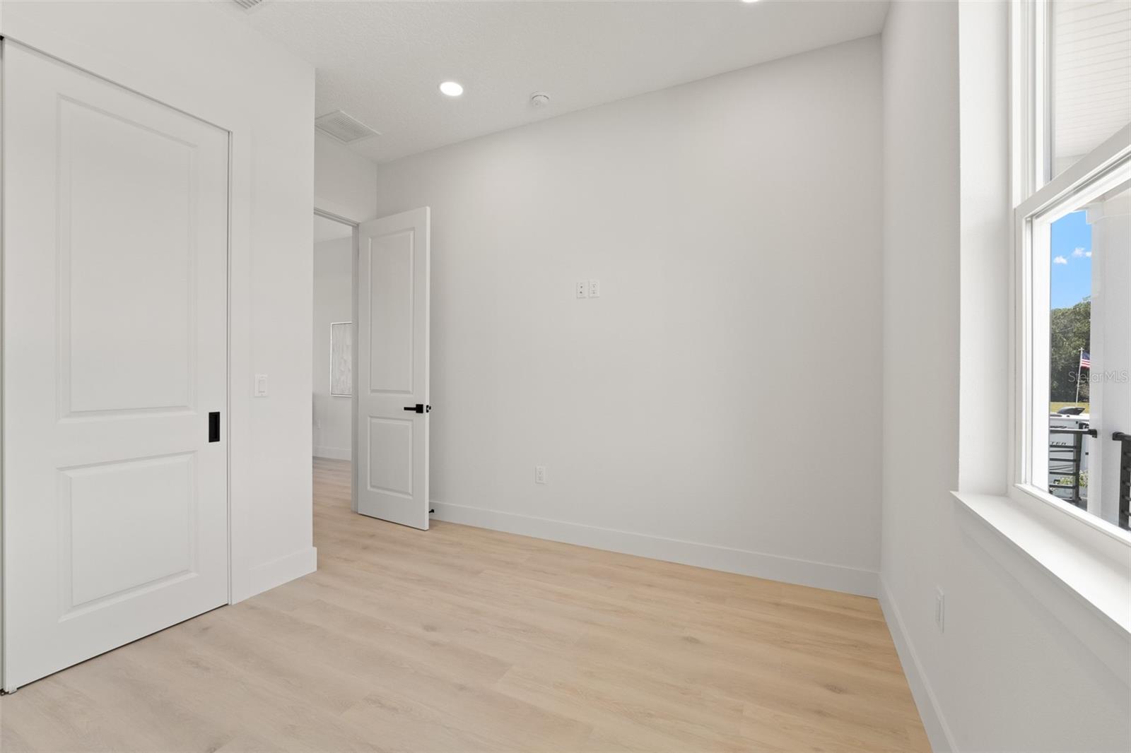 3447 PALOMETA DR