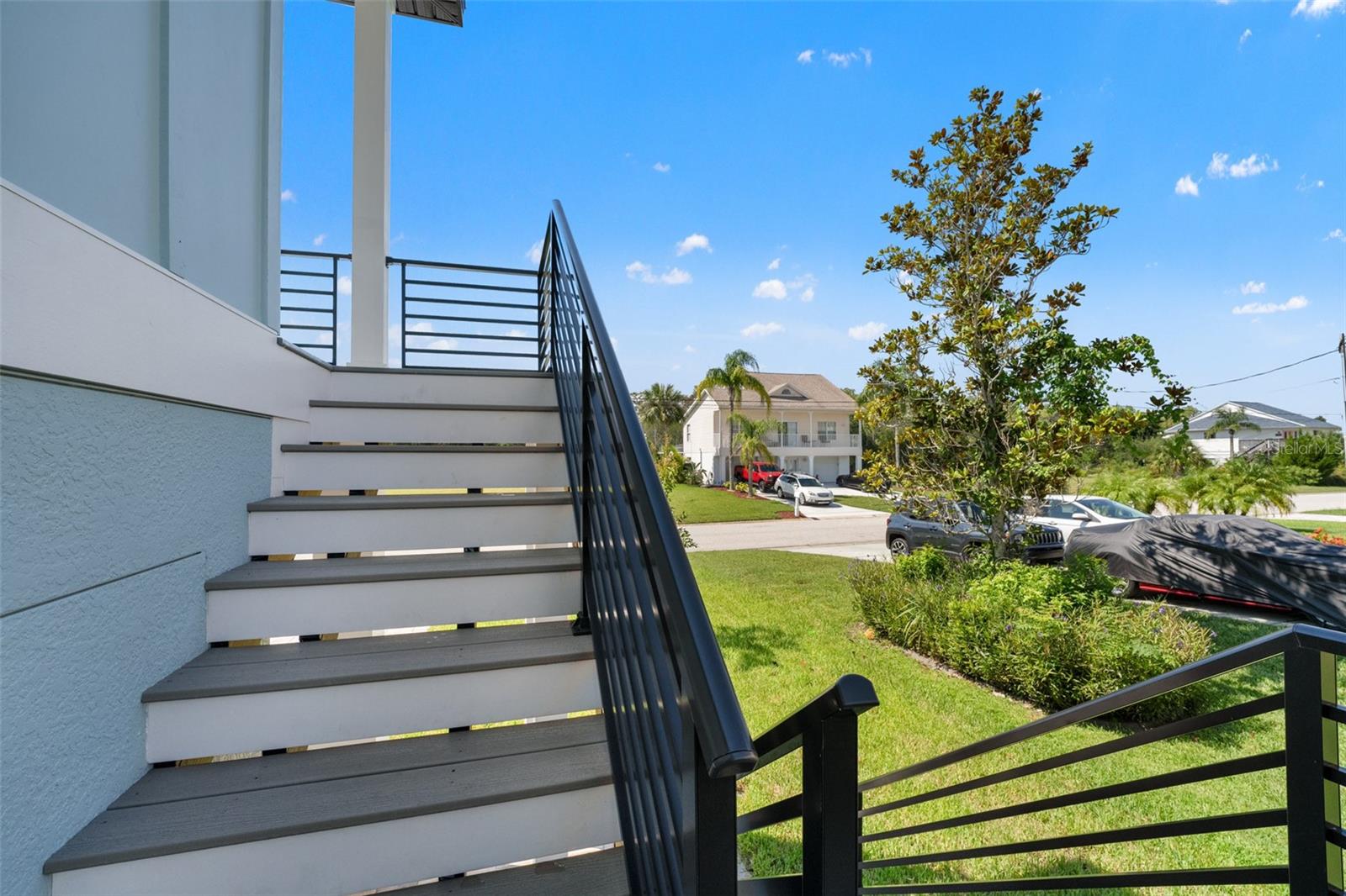 3447 PALOMETA DR