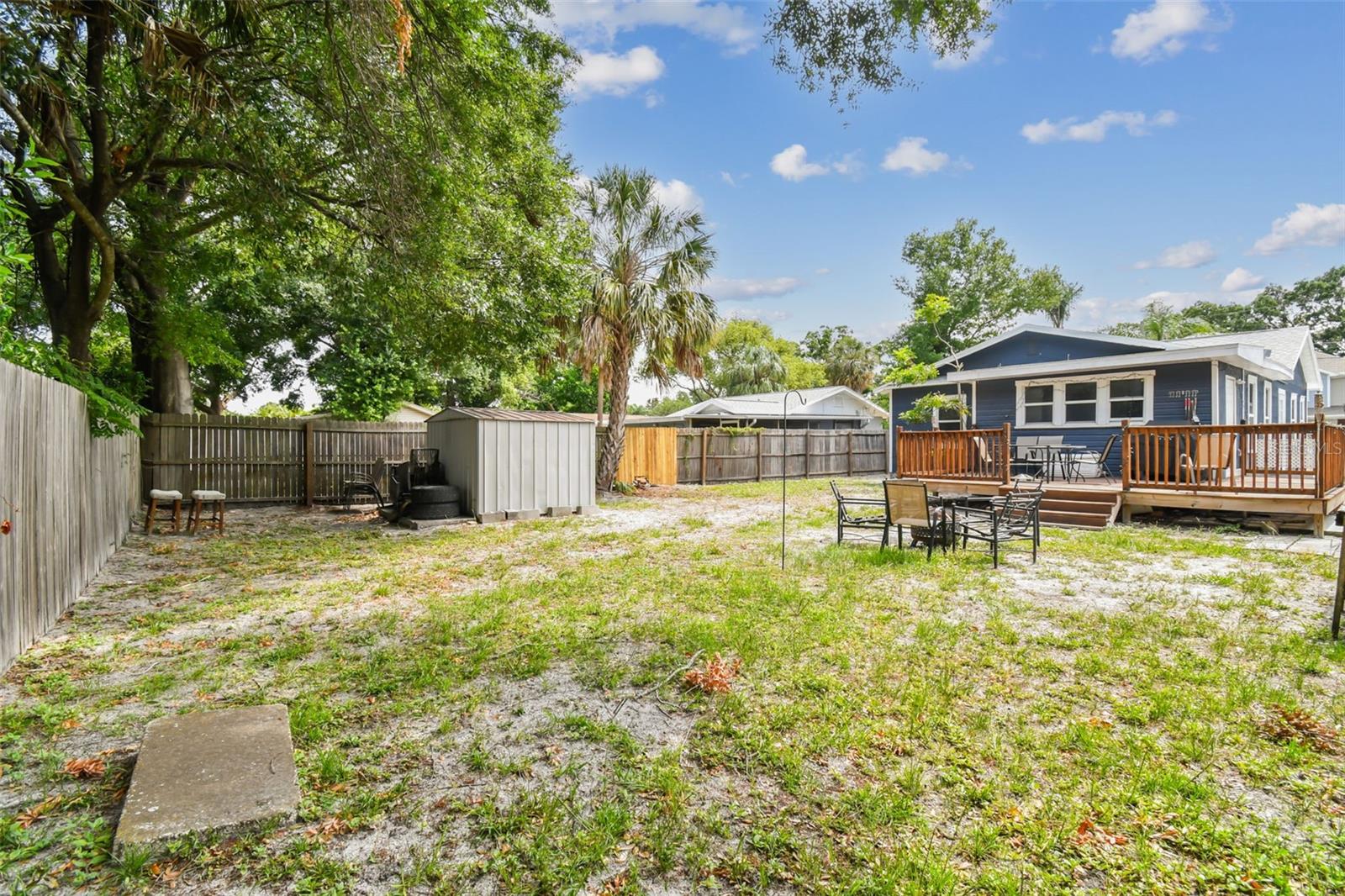 308 N GOMEZ AVE