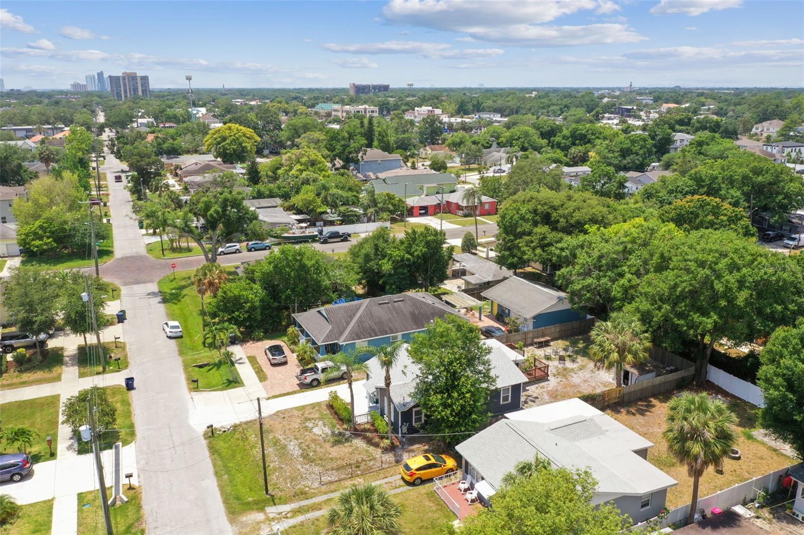 308 N GOMEZ AVE