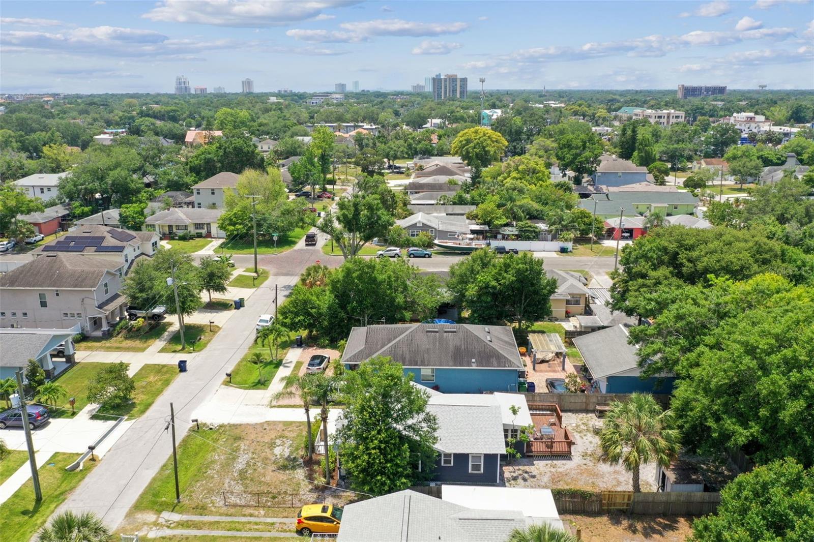 308 N GOMEZ AVE