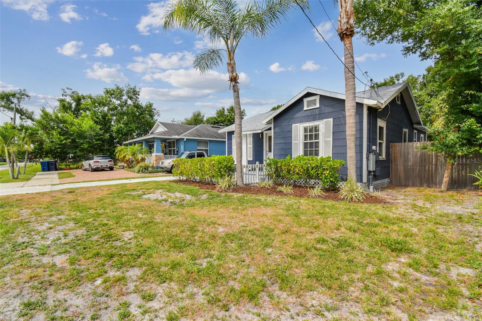 308 N GOMEZ AVE