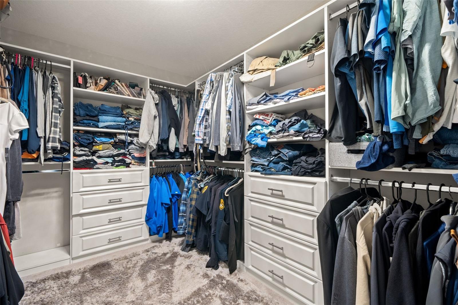 8235 ABBY BROOKS CIR