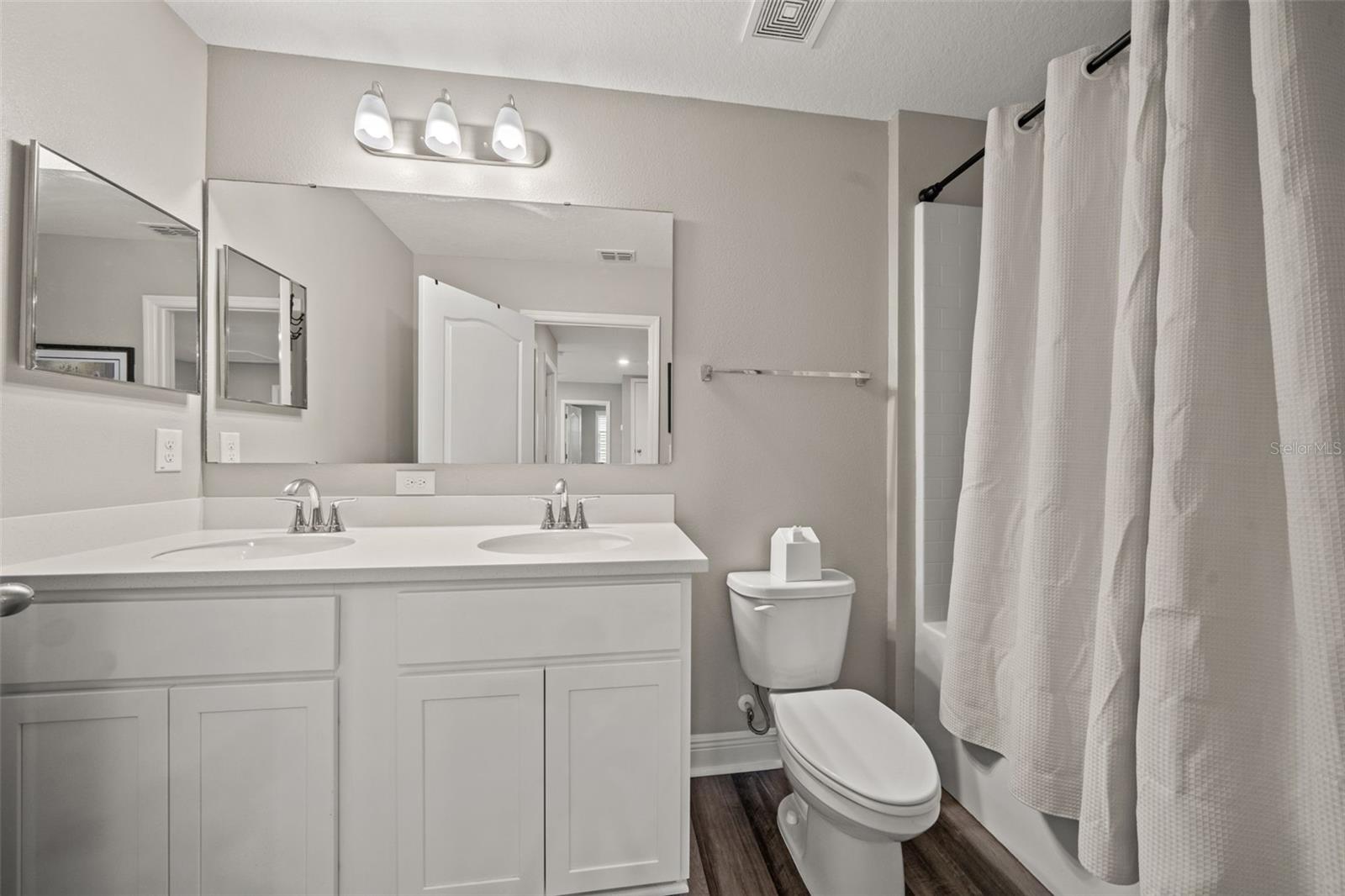 8235 ABBY BROOKS CIR