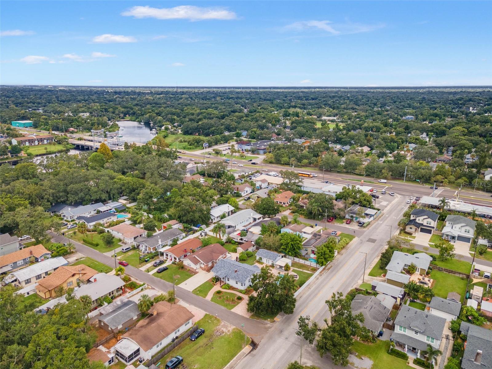 303 W FRIERSON AVE