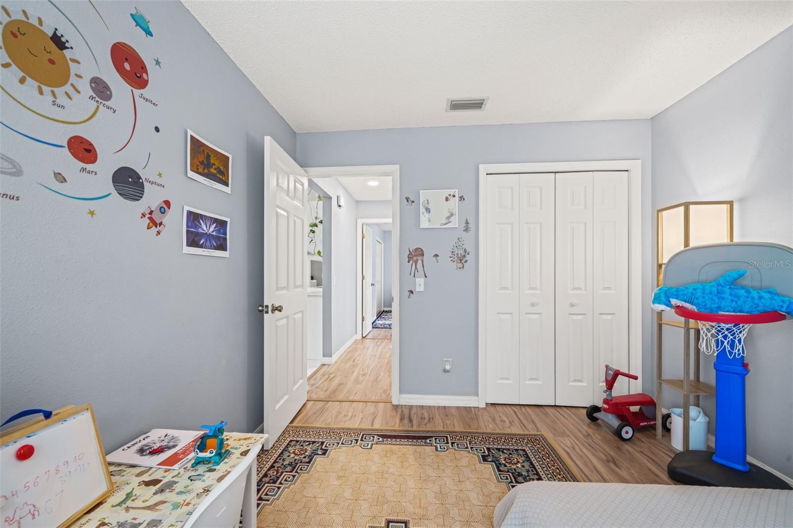 7810 GRIMSBY LN