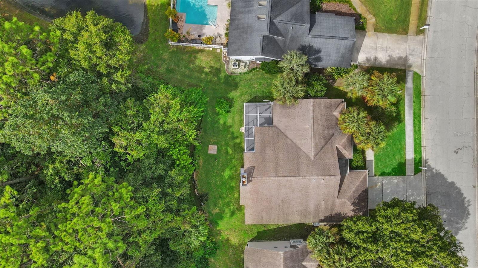 7810 GRIMSBY LN