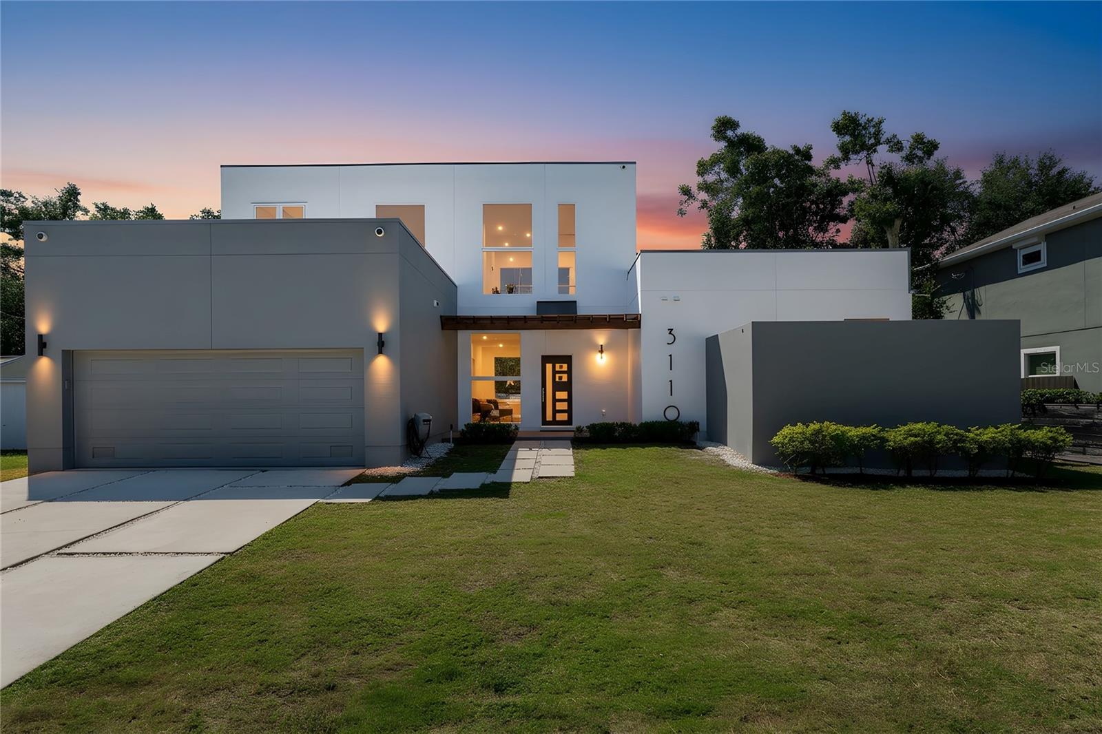 3110 W NAPOLEON AVE