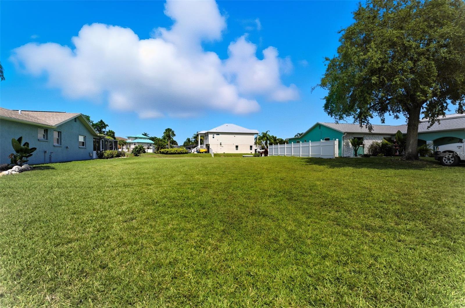 15527 OLD DIXIE HIGHWAY