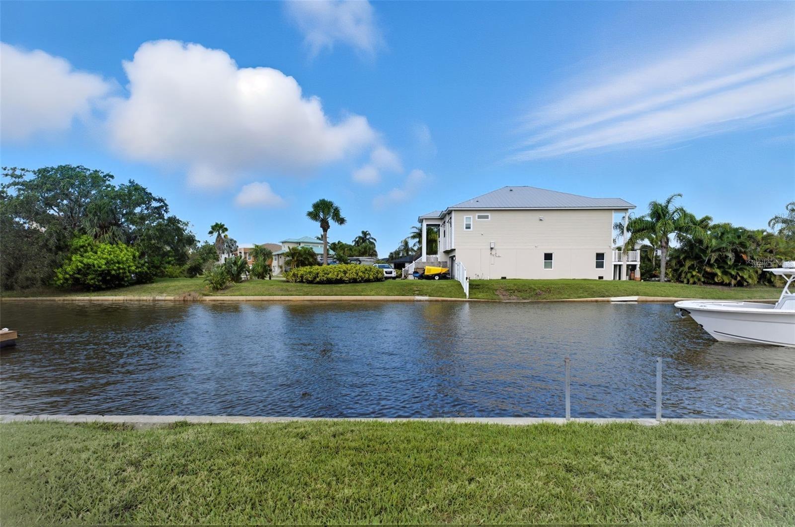 15527 OLD DIXIE HIGHWAY