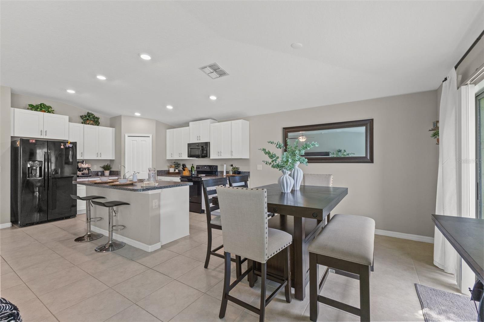 3802 DAISY BLOOM PL