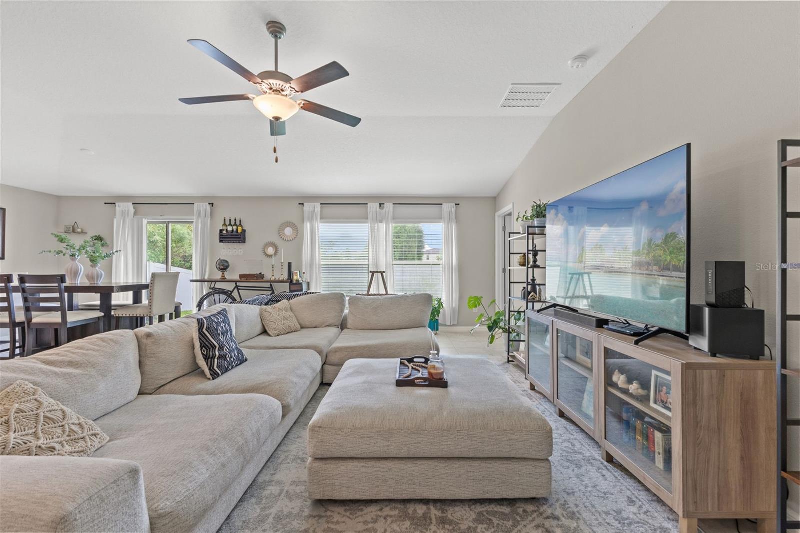 3802 DAISY BLOOM PL